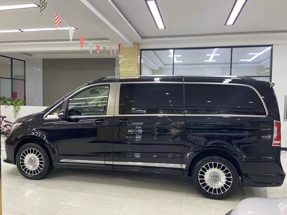 21款奔驰迈巴赫商务V260国六 天津港保税区现车随时提