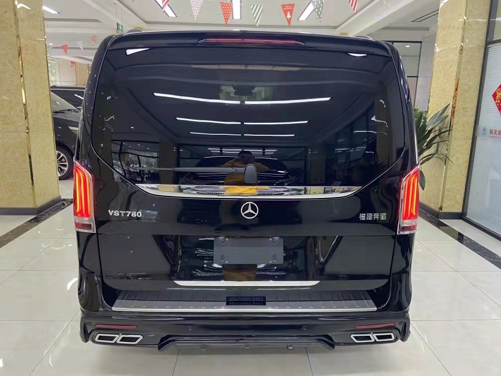 21款奔驰迈巴赫商务V260国六 天津港保税区现车随时提
