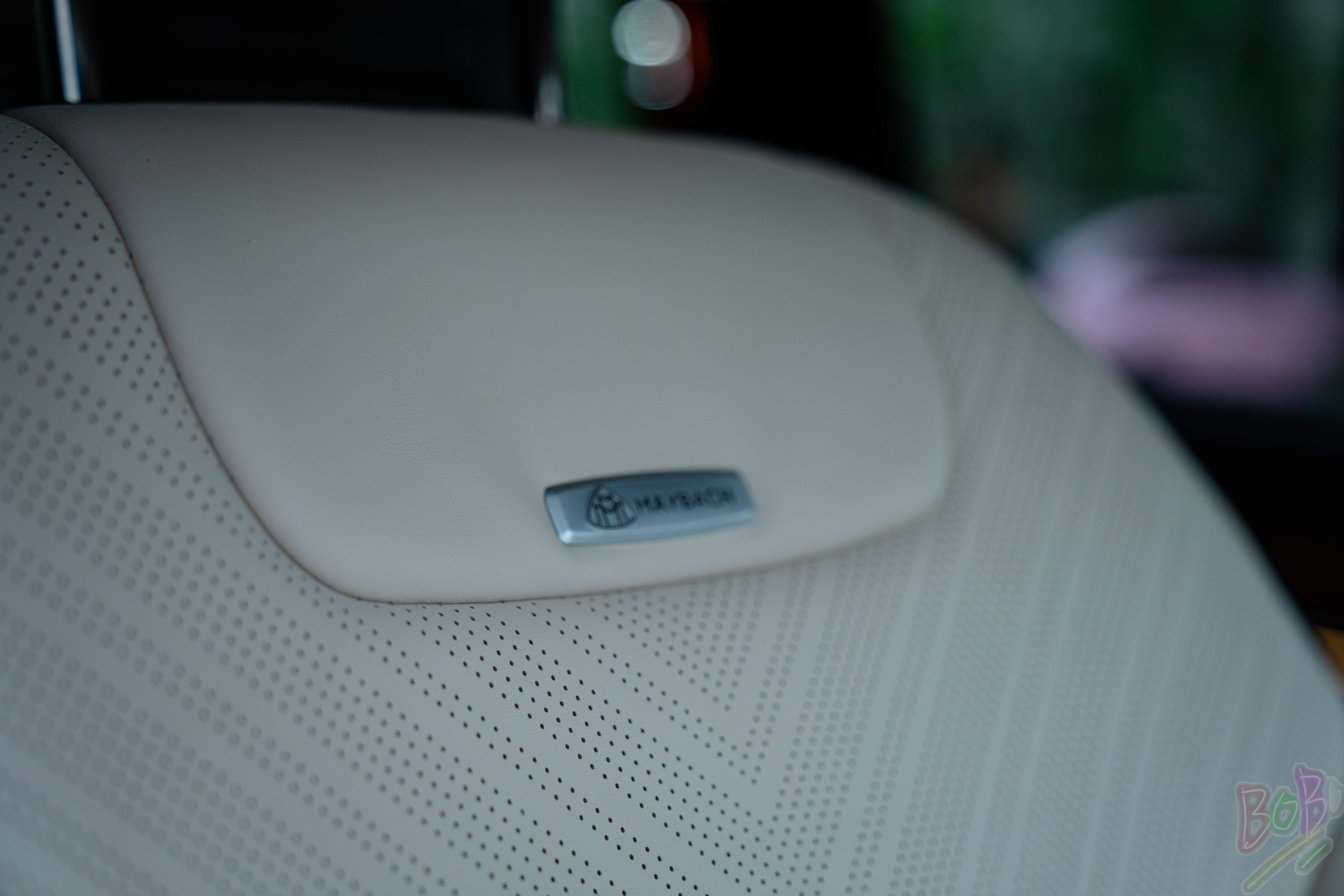 奔驰V260高顶商务车定制版  天津港保税区现车随时提