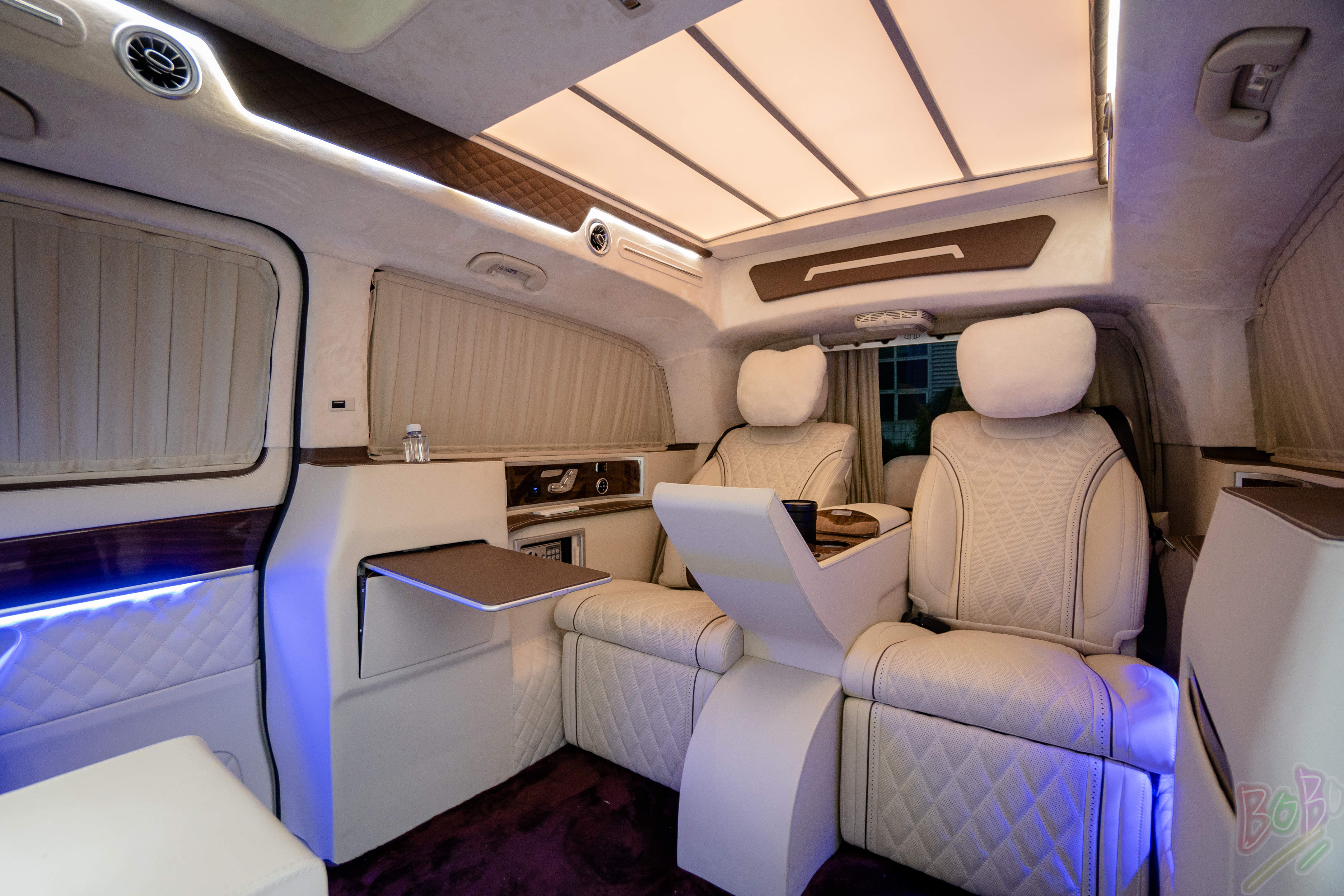 奔驰V260L改装7座高顶商务车 天津港全国上牌价格钜惠