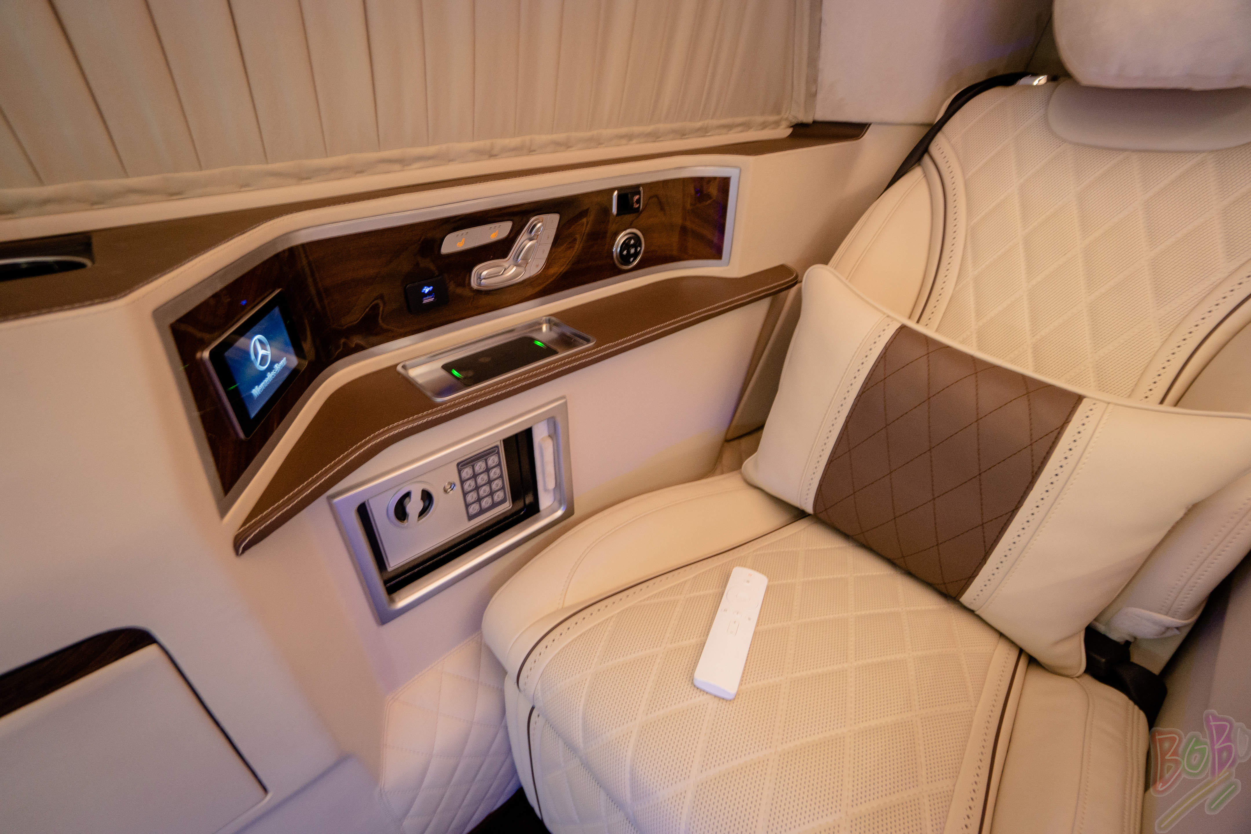 奔驰V260L改装7座高顶商务车 天津港全国上牌价格钜惠