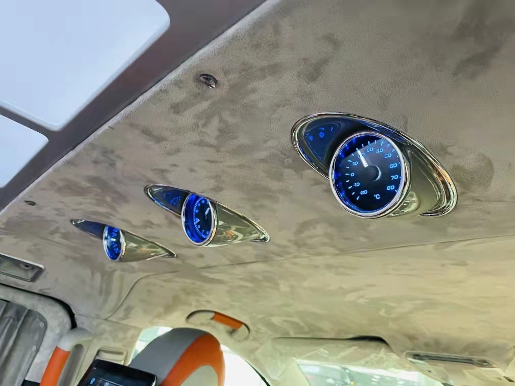 奔驰v260迈巴赫七座商务车 天津港保税区现车随时提