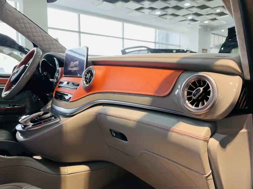 奔驰v260迈巴赫七座商务车 天津港保税区现车随时提