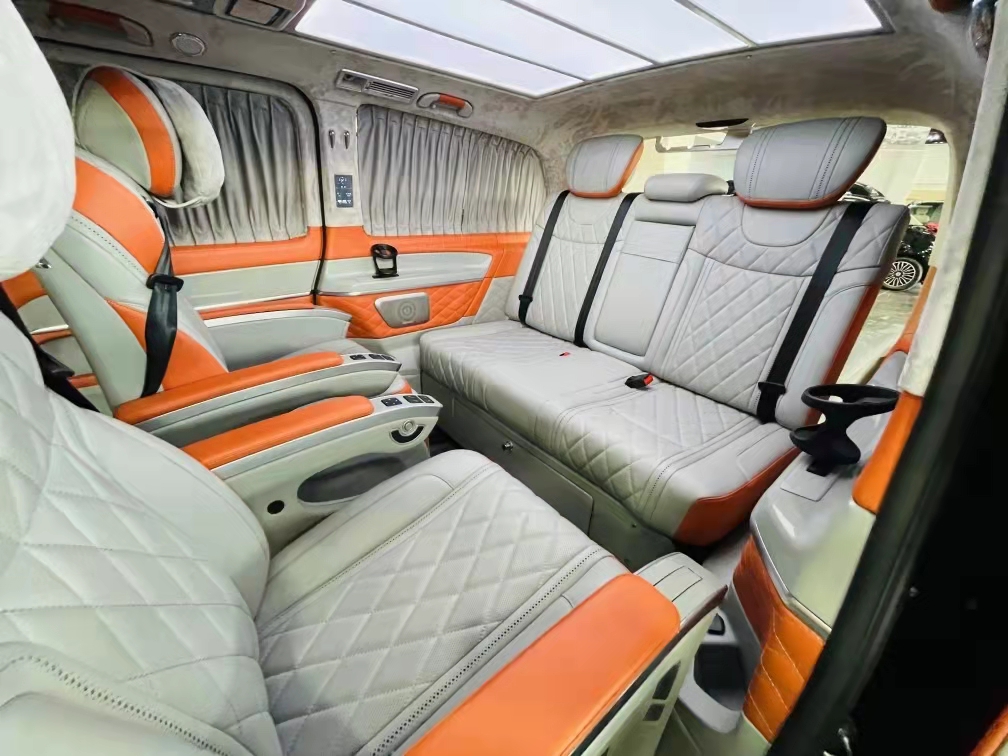 奔驰v260迈巴赫七座商务车 天津港保税区现车随时提