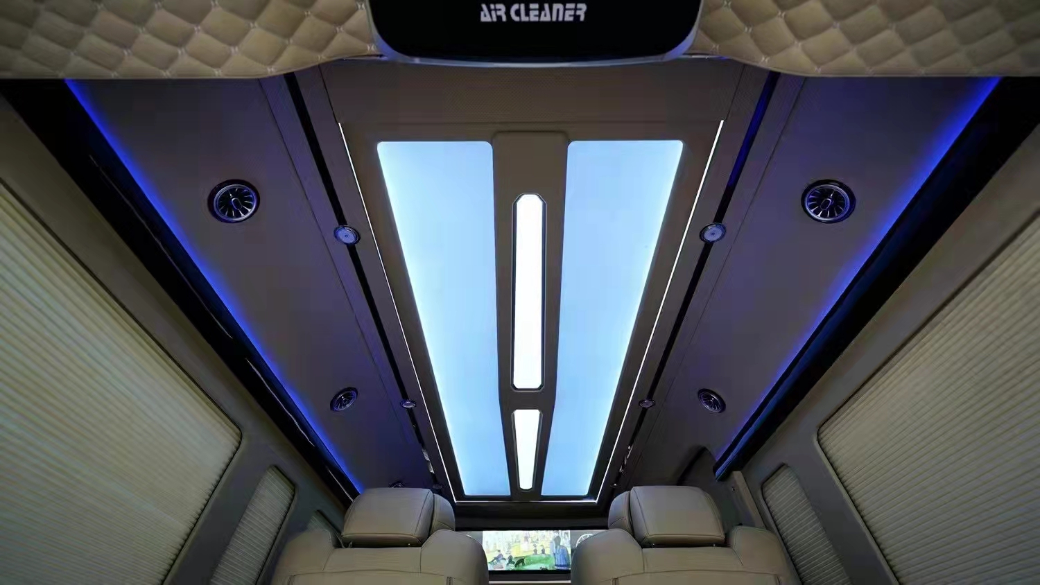 进口丰田海狮升级商务车  天津港最新报价