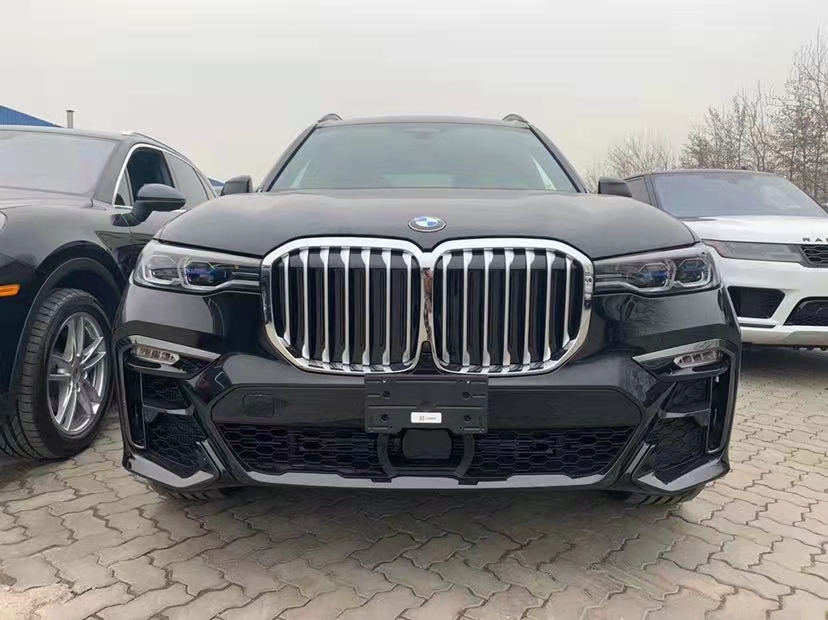 加版-2021款宝马 X7卓越豪华版 天津港国庆临近冲量促销