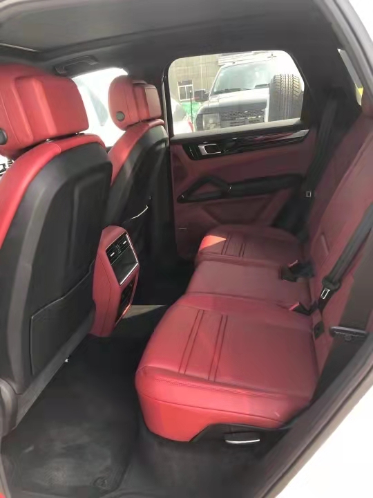 2021款加版保时捷卡宴3.0T  天津港现车特惠促销