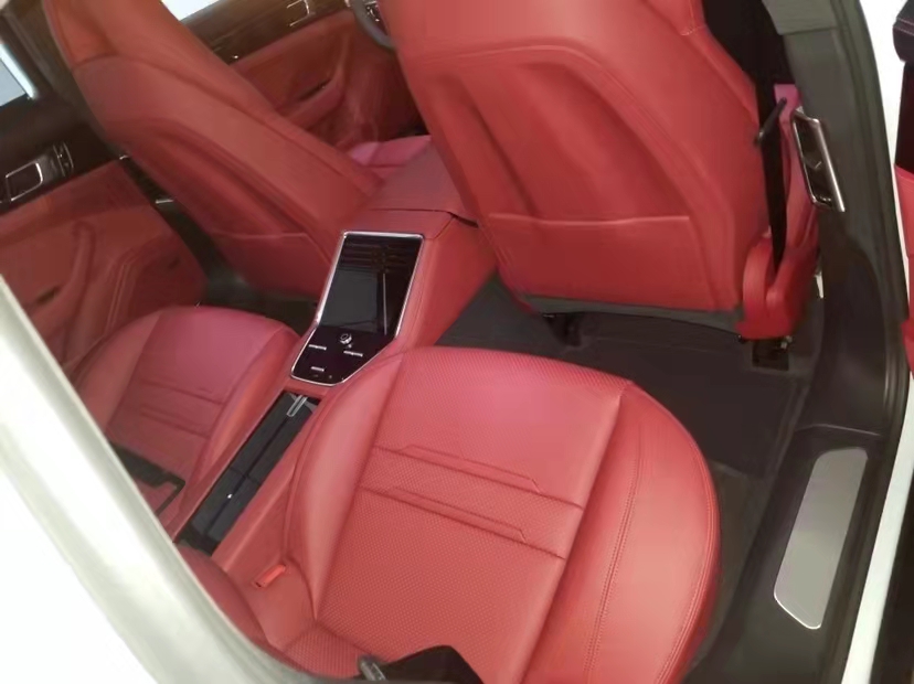 保时捷Panamera 20款 4S 2.9T  天津港国六优惠秒杀酬宾