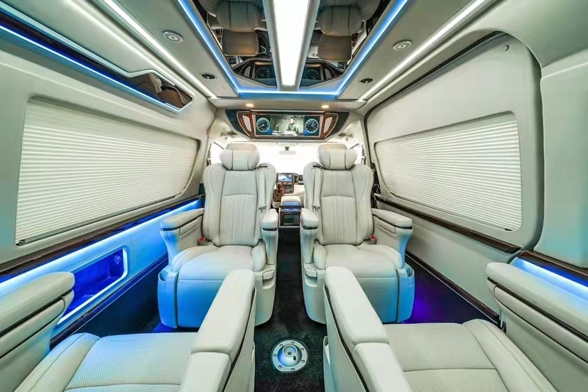  进口丰田海狮商务车  天津港现车最新报价