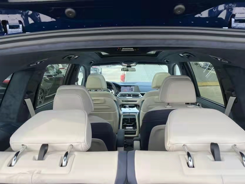 宝马X7 21款 3.0T M运动 卓越豪华 6座 天津港现车随时提