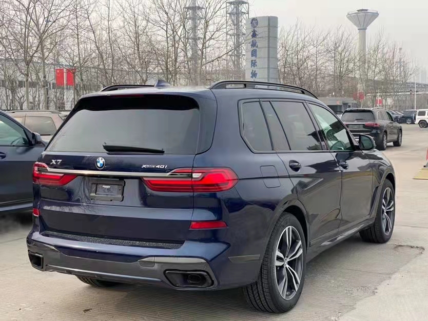 宝马X7 21款 3.0T M运动 卓越豪华 6座 天津港现车随时提