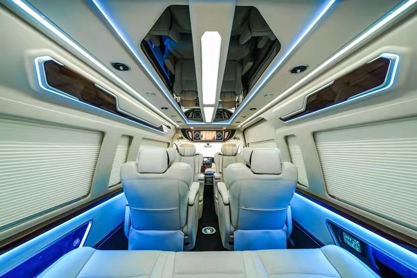 2021款全新进口丰田海狮商务车  天津港十月优惠多多