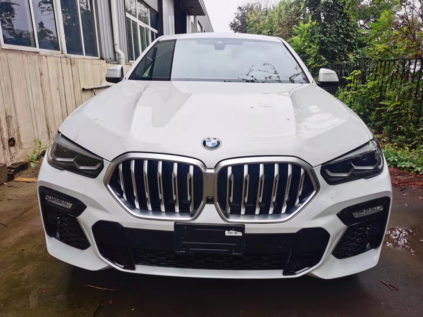 宝马X6 20款 3.0T  天津港保税区国六优惠秒杀酬宾