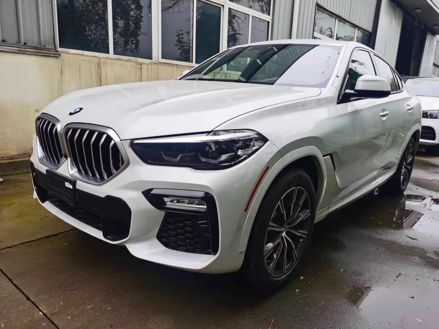 宝马X6 20款 3.0T  天津港保税区国六优惠秒杀酬宾