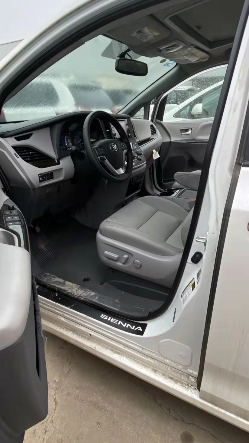 20款墨版丰田塞纳3.5两驱XLE 真皮 天津港十月现车价格钜惠