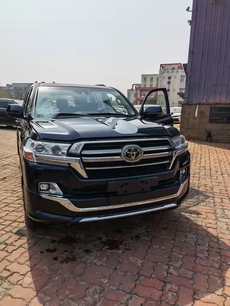 酷路泽5700 20款 VXS GT 12气 底升 天津港十月优惠多多