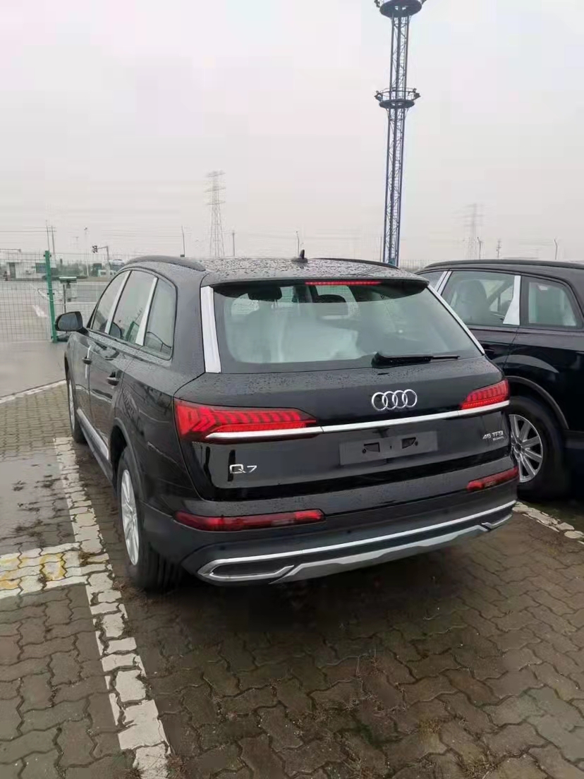 奥迪Q7 21款 2.0T 标准 港口国六优惠 实车价格行情