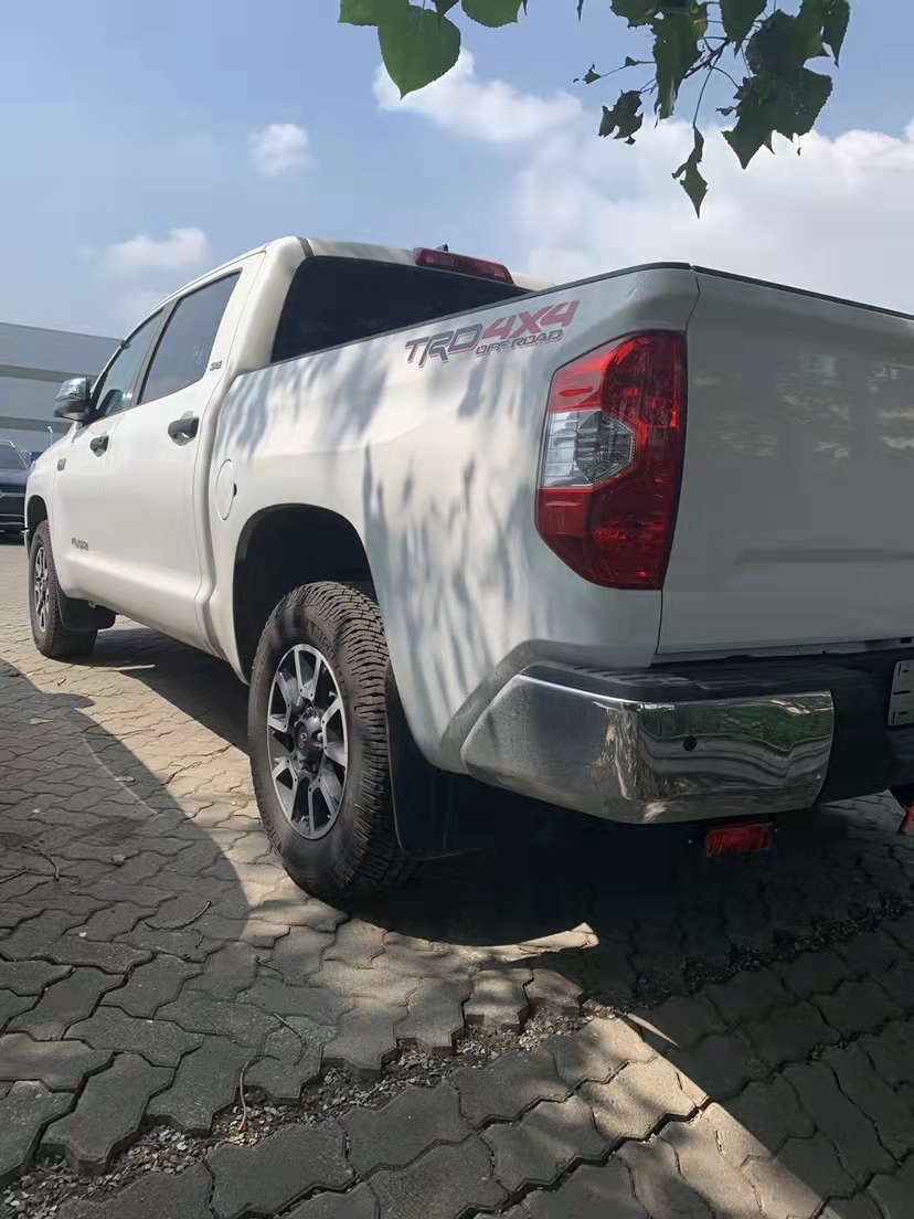 坦途 20款 5.7 TRD 越野 港口国六现车钜惠让利销售