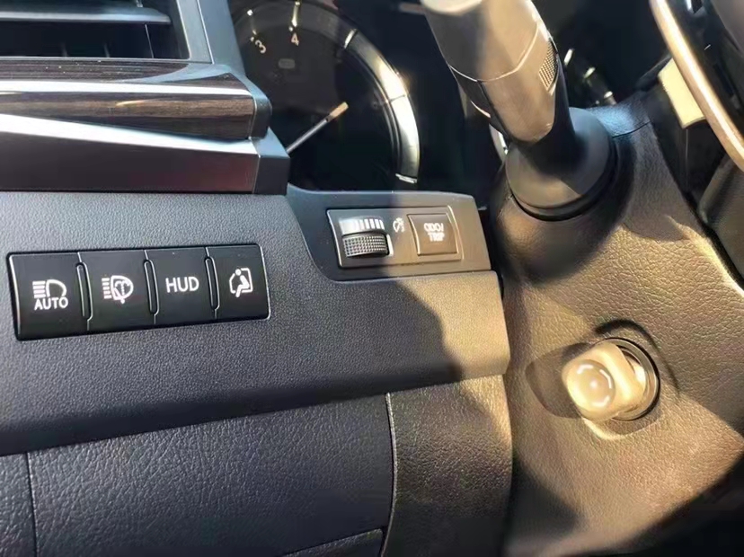 雷克萨斯LX570 21款 标准 最强优惠力度手慢即无