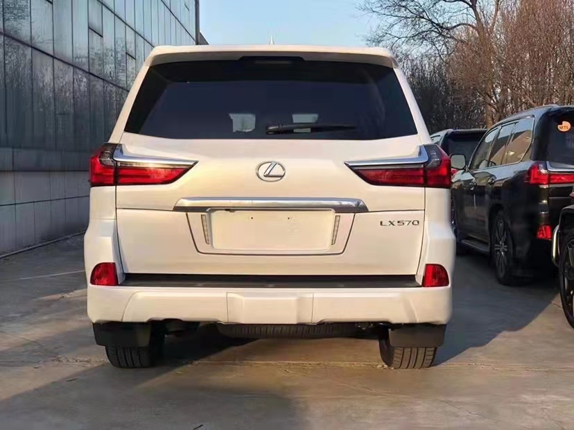 雷克萨斯LX570 21款 标准 最强优惠力度手慢即无