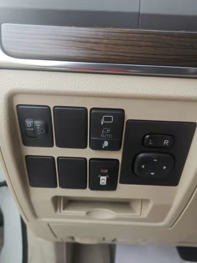 20款 丰田酷路泽4000 EXR 天窗 天津港最新报价热销中