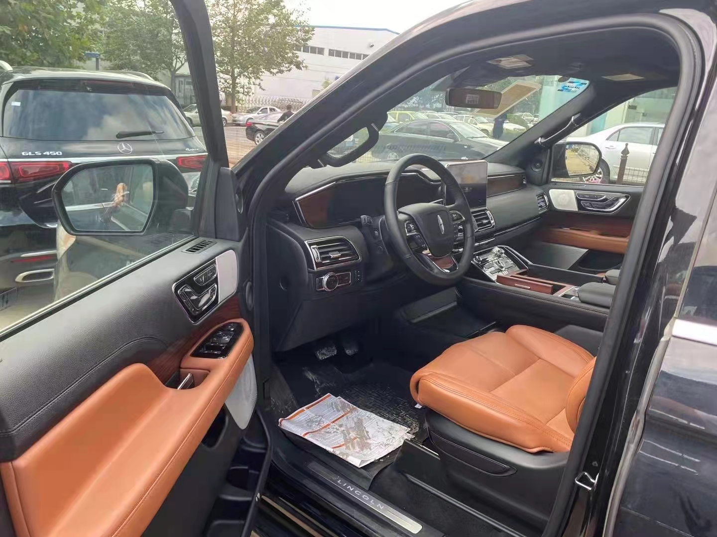 领航员 20款 3.5T 四驱 长轴 Reserve 进口现车新行情劲爆价