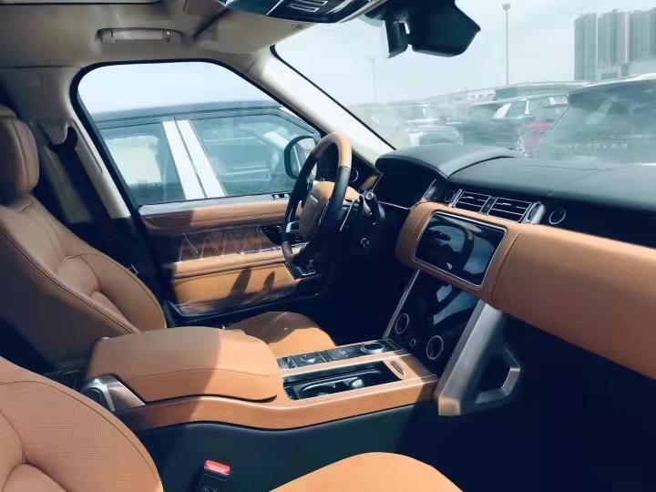 揽胜行政 19款 2.0T P400e 插电混动 创世加长 港口现车最低价