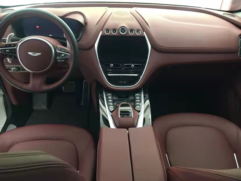 阿斯顿·马丁DBX 21款 4.0T V8 尚格之谜 港口双十一火爆来袭