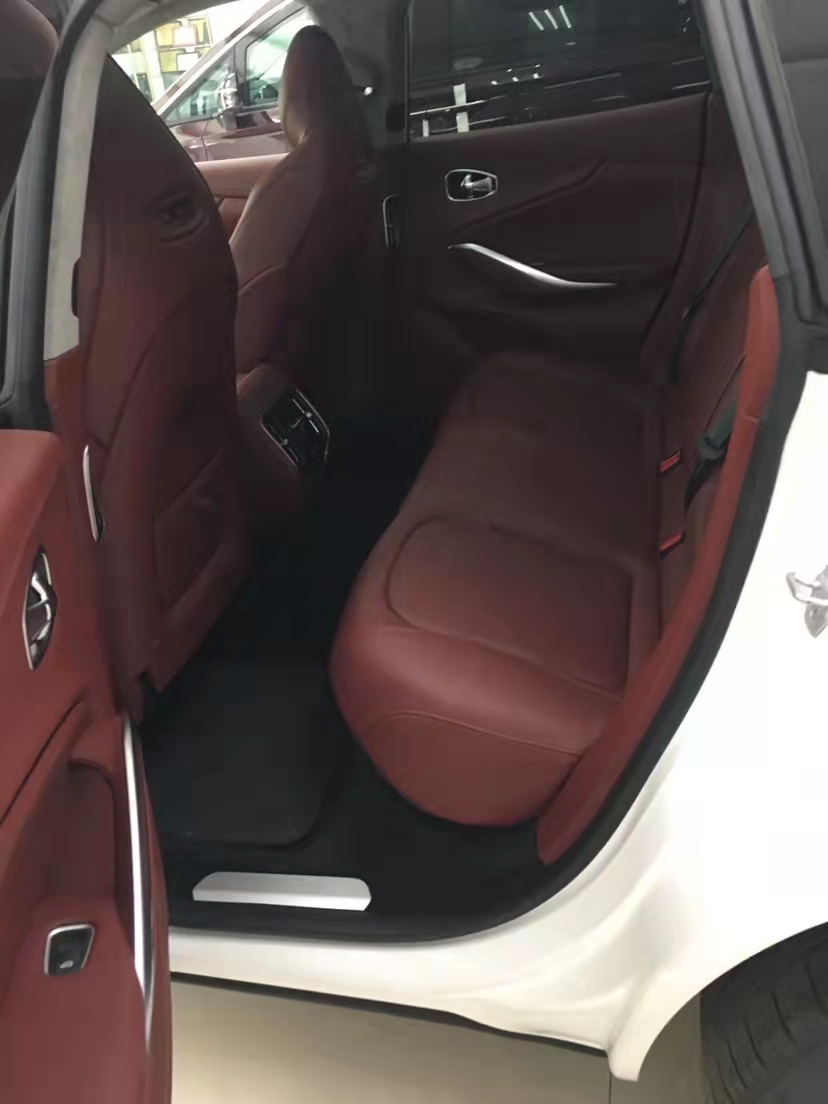 阿斯顿·马丁DBX 21款 4.0T V8 尚格之谜 港口双十一火爆来袭