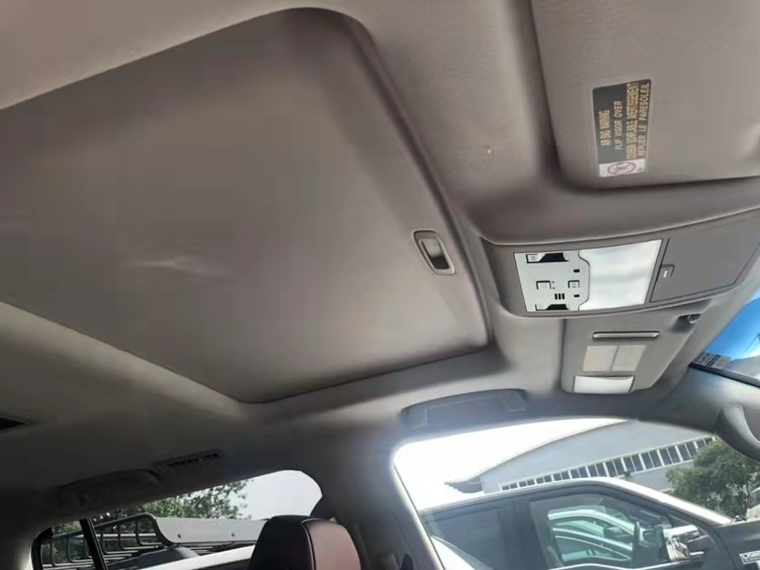 雷克萨斯LX570 21款 八座 豪华包 天津港十月钜惠亲情价