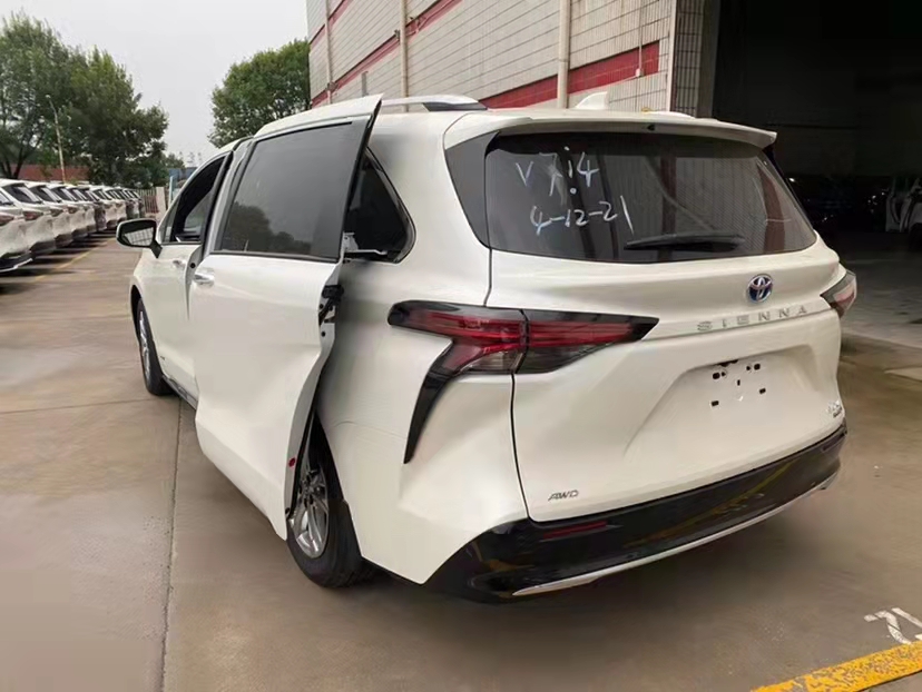 塞纳 21款 2.5 白金版 超大空间商务家用首选