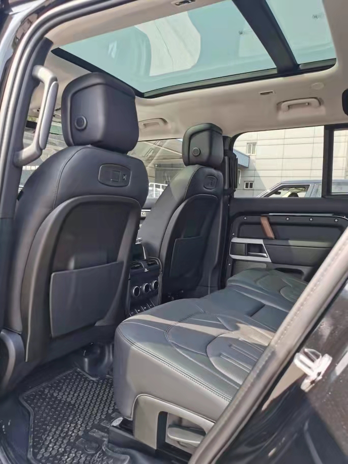 卫士 20款 110 四门 3.0T SE 港口特价优惠促销