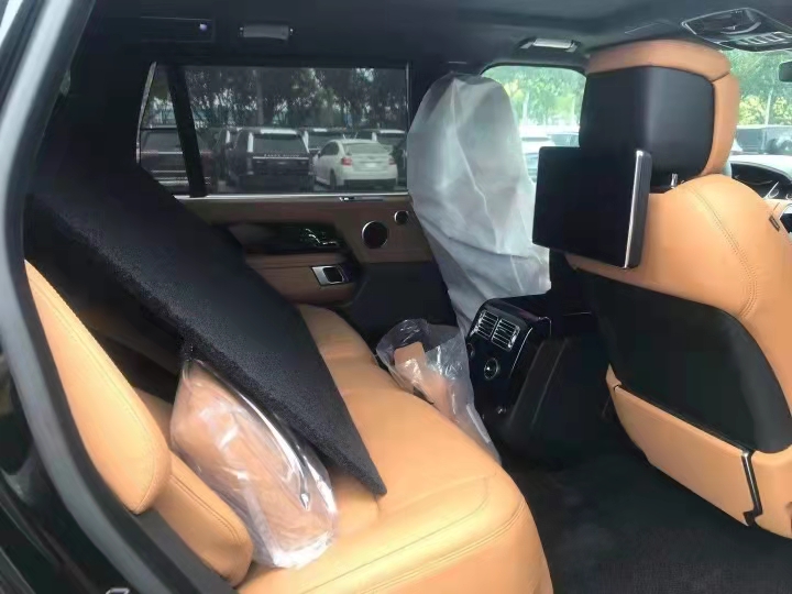 2021款路虎揽胜行政汽油 创世加长 港口双十一期间秒杀酬宾