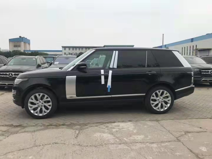 2021款路虎揽胜行政汽油 创世加长 港口双十一期间秒杀酬宾