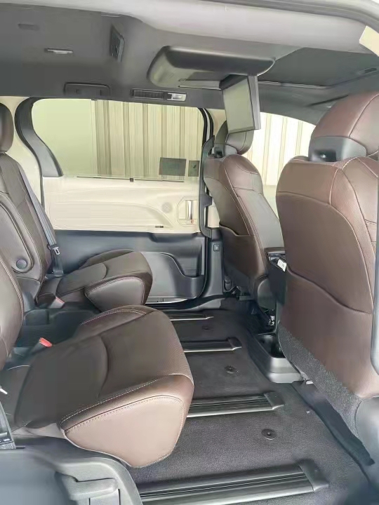 2021款塞纳2.5四驱 白金版 天津港十月优惠多多