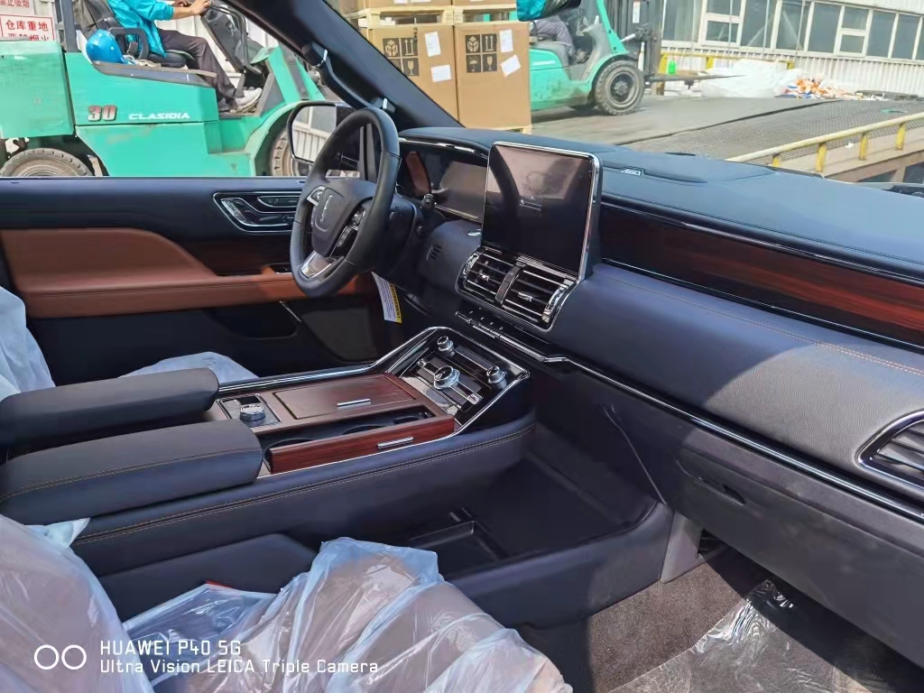 2021款林肯领航员 3.5T 四驱 长轴 天津港秒底价销售