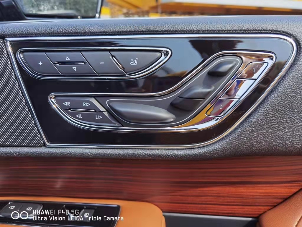 2021款林肯领航员 3.5T 四驱 长轴 天津港秒底价销售