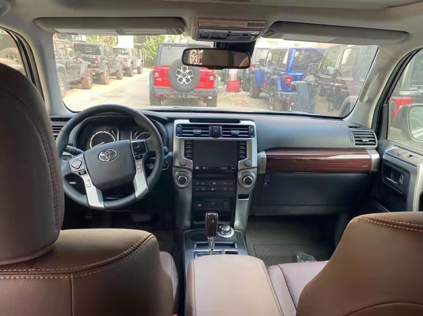 2021款 丰田超霸4.0LTD 天津港双十一促销清仓甩