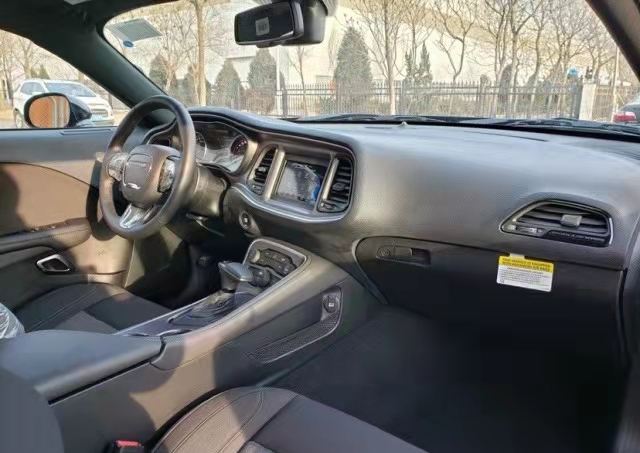 20款 道奇挑战者3.6SXT 港口清仓亲情价钜惠50余万抢购