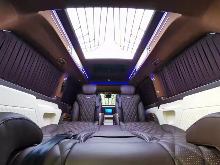 20款奔驰威霆 高端改装迈巴赫VS980高顶 豪华商务车
