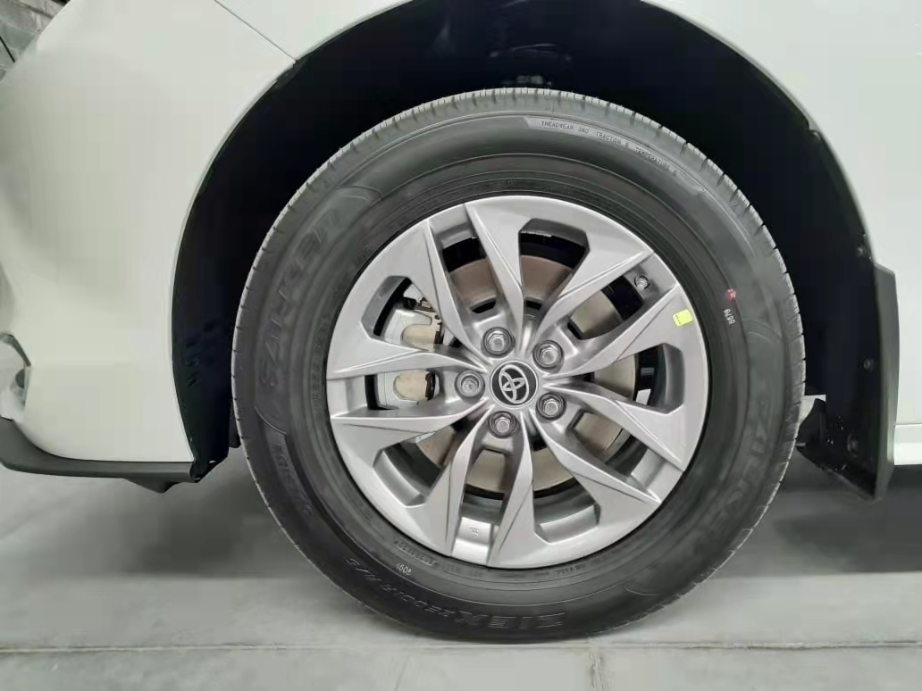  2021款塞纳 2.5 两驱XLE 天津港钜惠亲情价促销