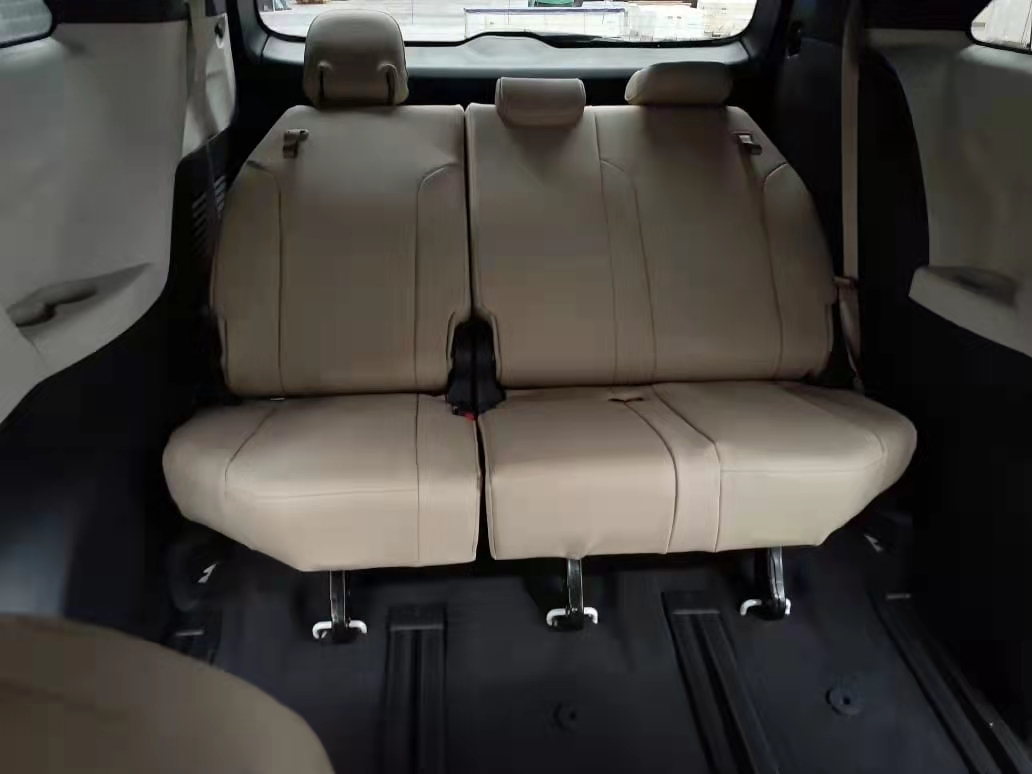  2021款塞纳 2.5 两驱XLE 天津港钜惠亲情价促销