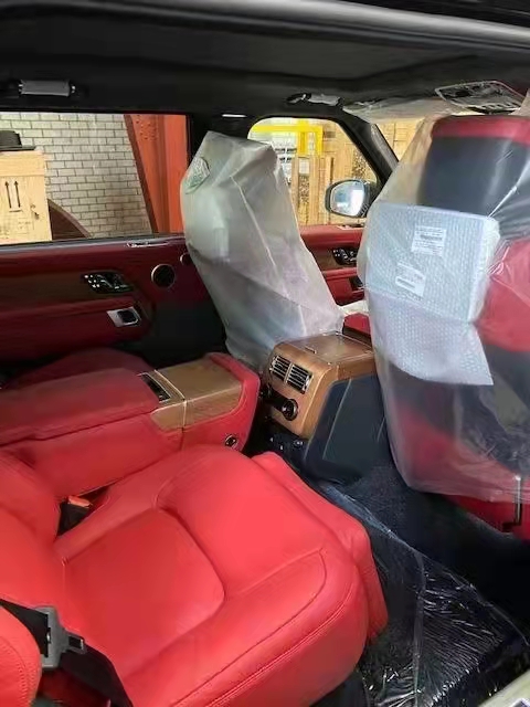 2021款揽胜行政3.0T 汽油创世加长 双十一钜惠港口抢购中