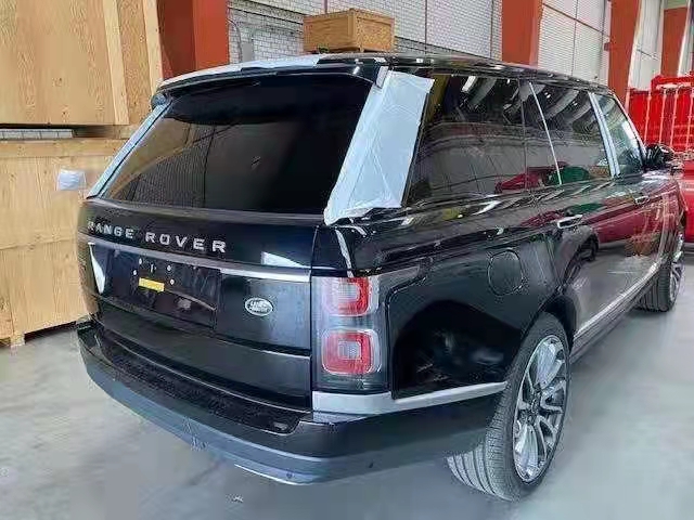 2021款揽胜行政3.0T 汽油创世加长 双十一钜惠港口抢购中