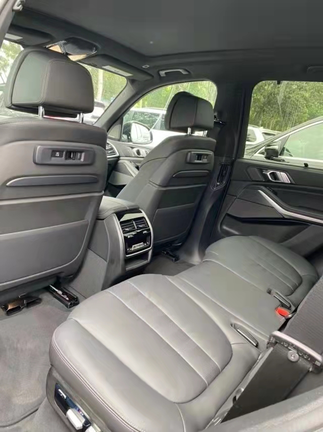 宝马X5 20款3.0T M运动  港口批发价清仓