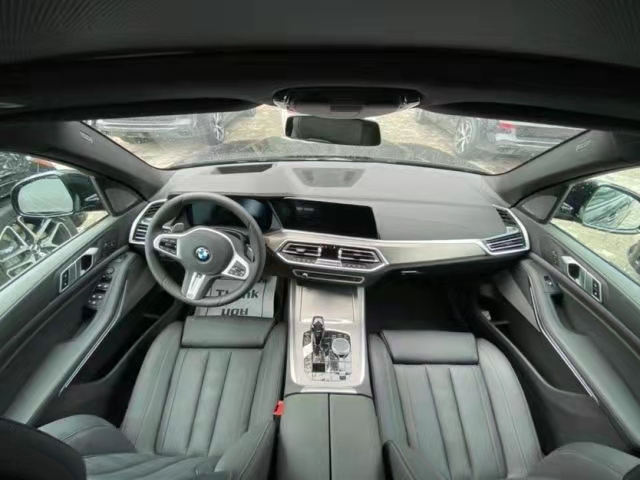 宝马X5 20款3.0T M运动  港口批发价清仓