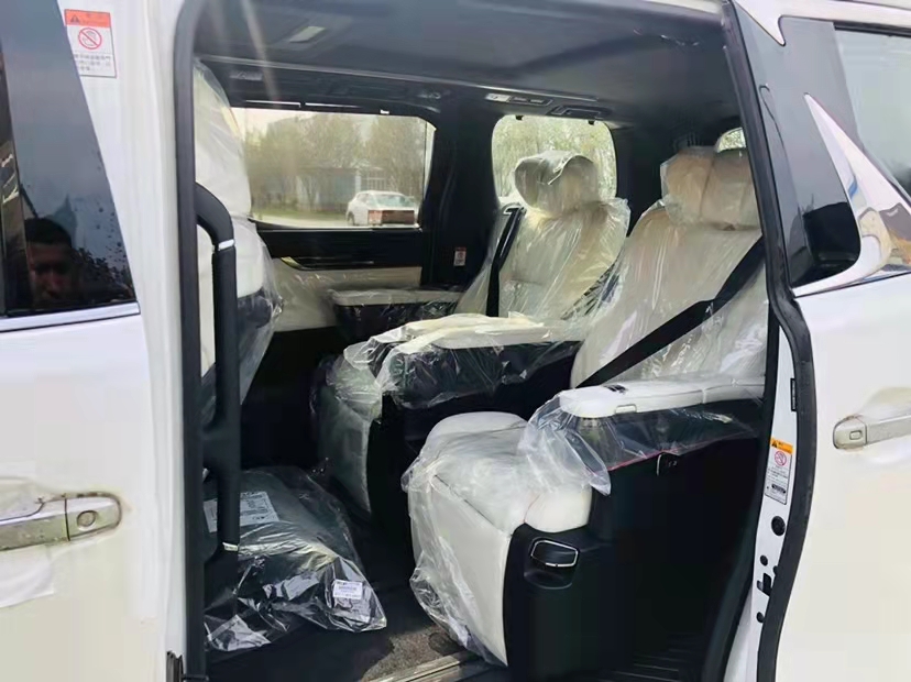 2021款雷克萨斯LM300 国六清仓亲情价钜惠164万售